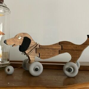 Wooden Pull Dachshund